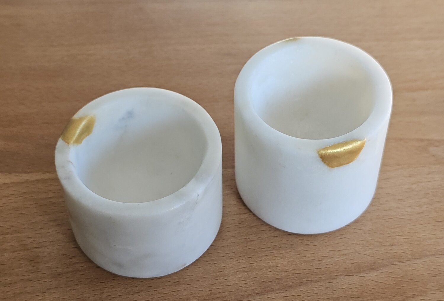 Eggwhite and the two broken twins